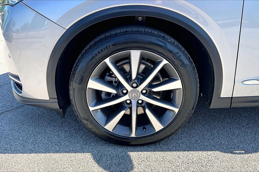 Used 2025 Acura MDX w/ Technology Package FWD image 11
