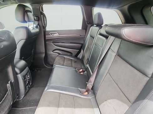 Used 2021 Jeep Grand Cherokee Laredo X AWD/4WD image 13