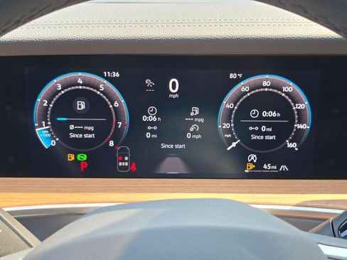 New 2026 Volkswagen Tiguan SEL R-Line AWD/4WD image 22