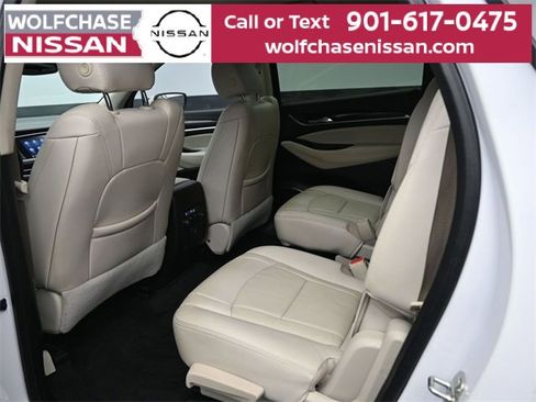 Used 2023 Buick Enclave Essence image 14