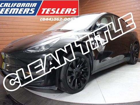 Used 2023 Tesla Model Y 2WD image 1