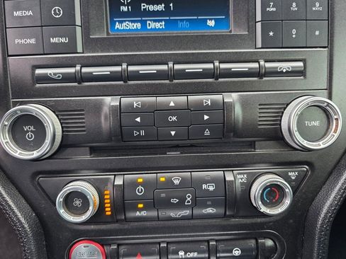 Used 2018 Ford Mustang Coupe image 12