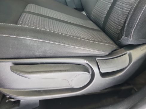 Used 2024 Kia Sorento LX FWD image 14