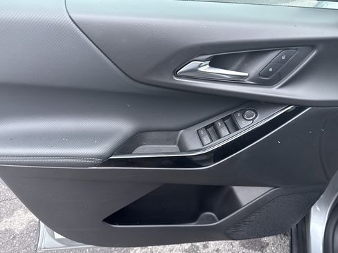 Used 2025 Chevrolet Equinox LT image 15