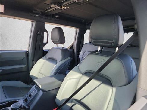 Used 2022 Ford Bronco Black Diamond image 13