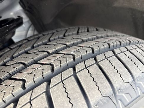 New 2026 Volkswagen Atlas Cross Sport SEL Premium R-Line image 32