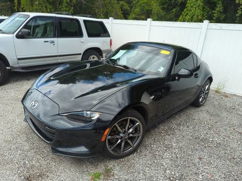 Used 2021 MAZDA MX-5 Miata RF Grand Touring RWD image 2