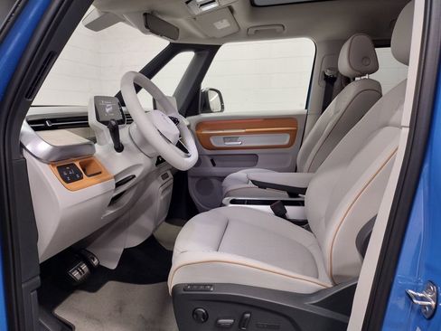 New 2025 Volkswagen ID. Buzz 1st Edition image 27