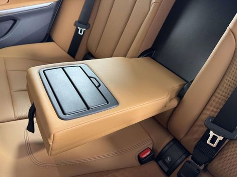 Used 2025 BMW 330i xDrive 330i xDrive w/ Premium Package image 33