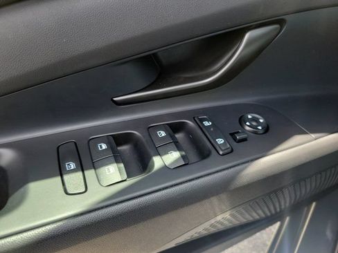 Used 2026 Hyundai Elantra Sport FWD image 17