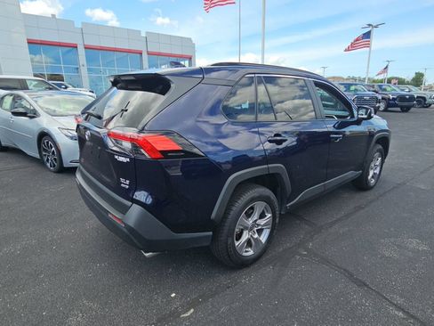 Used 2025 Toyota RAV4 XLE AWD/4WD image 3