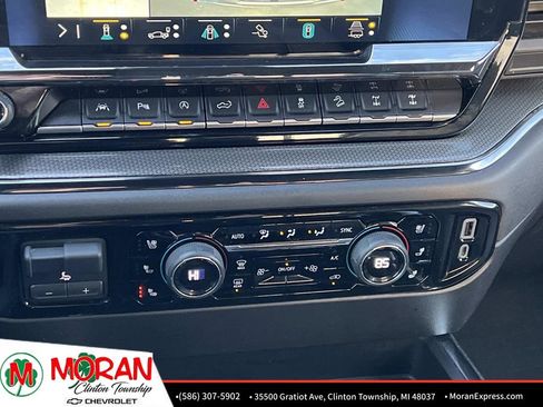 Used 2023 Chevrolet Silverado 1500 ZR2 w/ Technology Package image 23