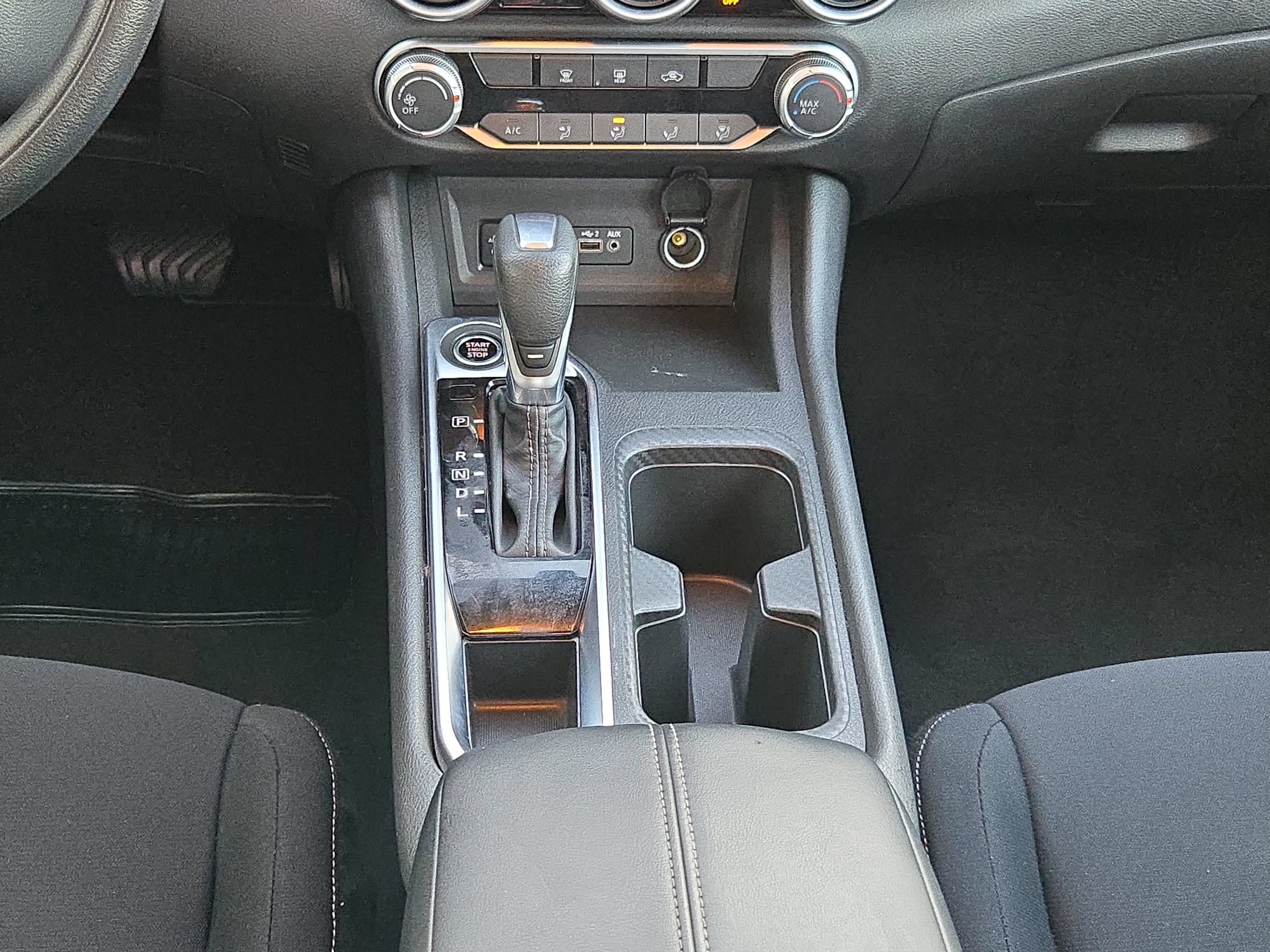 Used 2024 Nissan Sentra SV FWD image 31