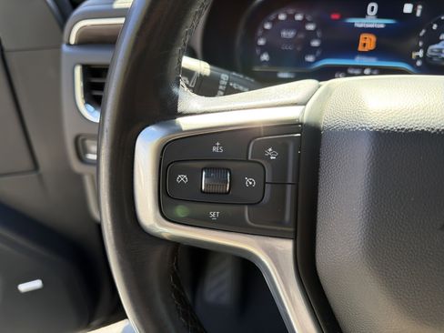 Used 2022 Chevrolet Suburban LT image 26