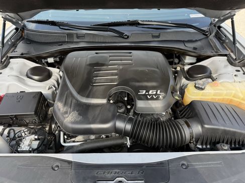 Used 2022 Dodge Charger SXT w/ Blacktop Package image 32