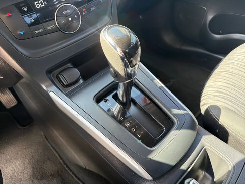 Used 2018 Nissan Sentra SV image 37