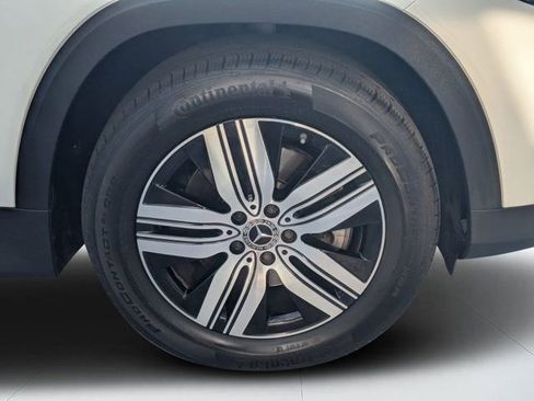 Used 2023 Mercedes-Benz EQB 250+ 250+ w/ Exclusive Package image 9