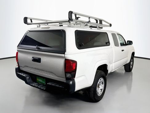 Used 2022 Toyota Tacoma SR RWD image 10