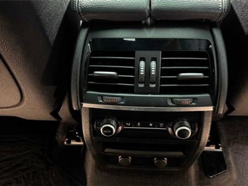 Used 2019 BMW X6 sDrive35i w/ M Sport Package image 17