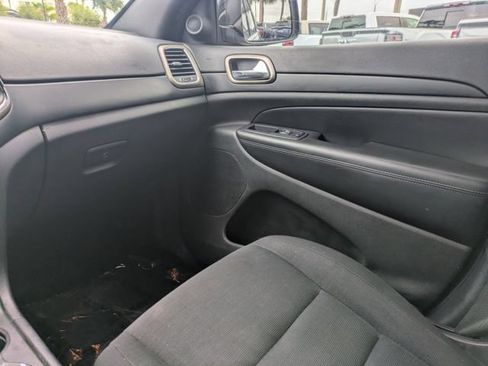 Used 2016 Jeep Grand Cherokee Laredo RWD image 20
