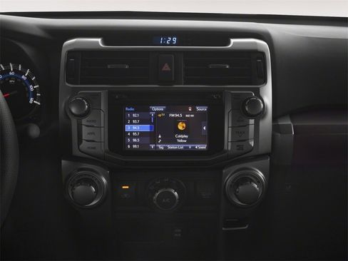 Used 2017 Toyota 4Runner SR5 Premium image 7