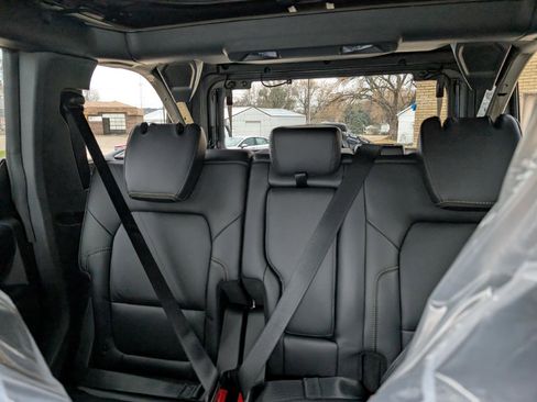 Used 2025 Ford Bronco Badlands AWD/4WD image 29