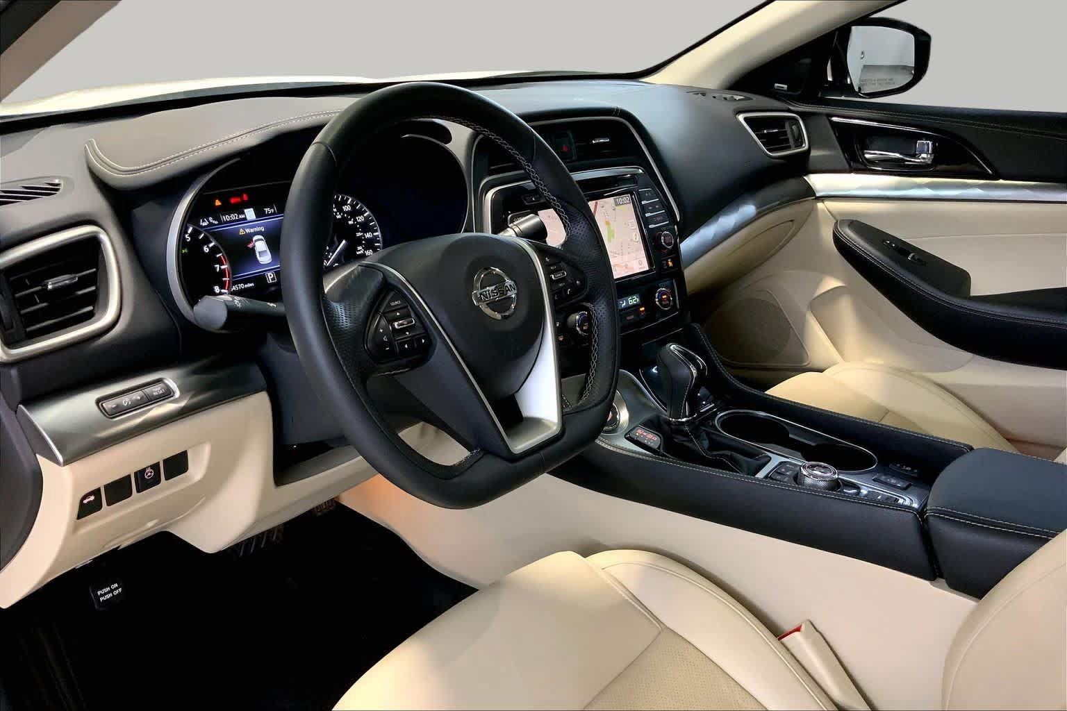 Used 2020 Nissan Maxima 3.5 SL w/ Floor Mat Group FWD image 17