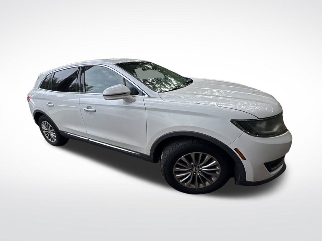 Used 2017 Lincoln MKX Select AWD/4WD image 4