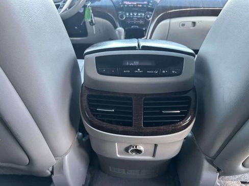 Used 2011 Acura MDX image 23