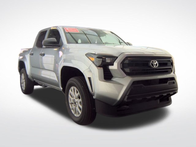 Used 2025 Toyota Tacoma SR RWD image 2