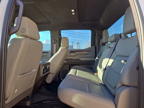 Used 2022 GMC Sierra 1500 SLT w/ SLT Convenience Package image 13