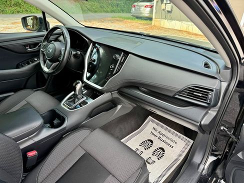 Used 2022 Subaru Outback Premium AWD/4WD image 11