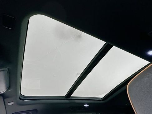 Used 2023 GMC Yukon XL AT4 image 23