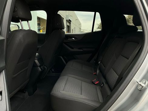 Used 2025 Chevrolet Equinox LT image 11