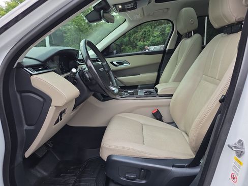 Used 2018 Land Rover Range Rover Velar S image 37