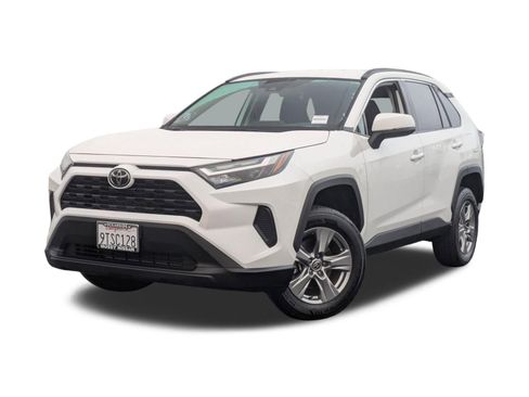 Used 2025 Toyota RAV4 XLE image 1