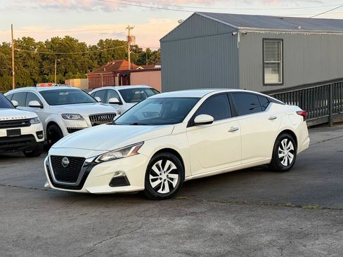 Used 2019 Nissan Altima 2.5 S FWD image 1