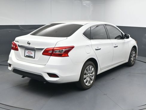 Used 2017 Nissan Sentra S FWD image 7