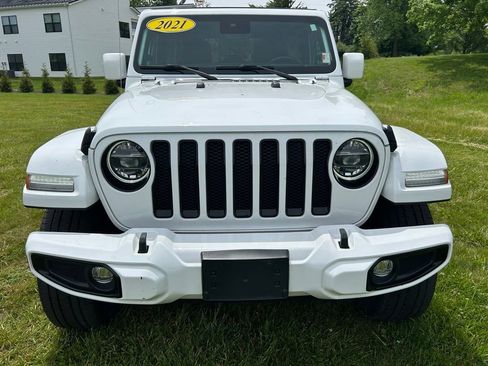 Used 2021 Jeep Wrangler Unlimited Sahara AWD/4WD image 9