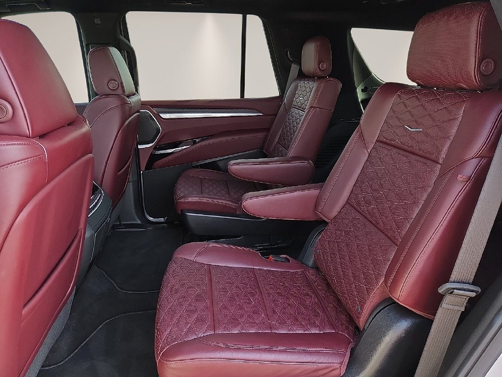 Used 2025 Cadillac Escalade Sport AWD/4WD image 20