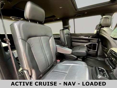 Used 2022 Jeep Wagoneer Series III w/ Premium Group I AWD/4WD image 25