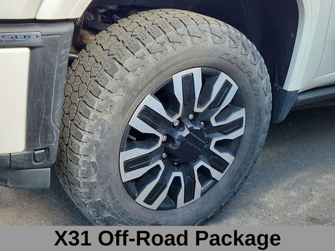 Used 2024 GMC Sierra 3500 Denali Ultimate AWD/4WD image 6
