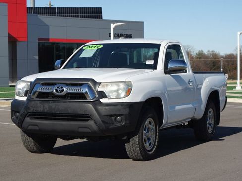 Used 2014 Toyota Tacoma 2WD Regular Cab image 14