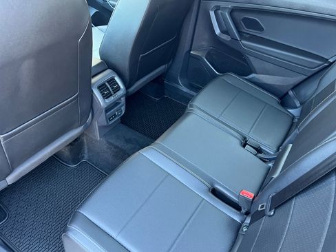 Used 2019 Volkswagen Tiguan SEL image 12