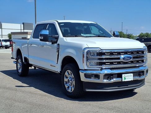 New 2026 Ford F250 King Ranch w/ Chrome Package image 3