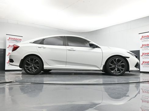 Used 2019 Honda Civic Sport image 39
