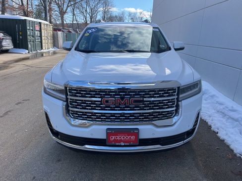 Used 2023 GMC Acadia Denali image 2