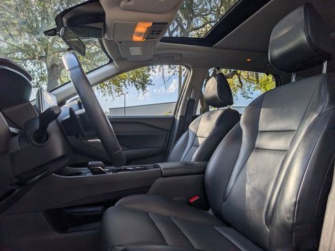 Used 2023 Nissan Rogue SV w/ SV Premium Package image 15