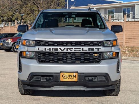 Used 2020 Chevrolet Silverado 1500 Custom w/ Custom Value Package image 9