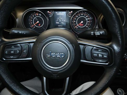 Used 2020 Jeep Wrangler Sport AWD/4WD image 18